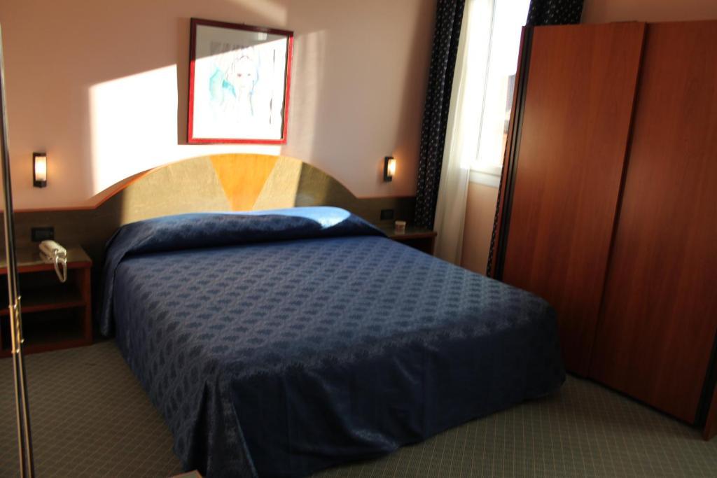 Hotel Rosa Abano Terme Pokoj fotografie